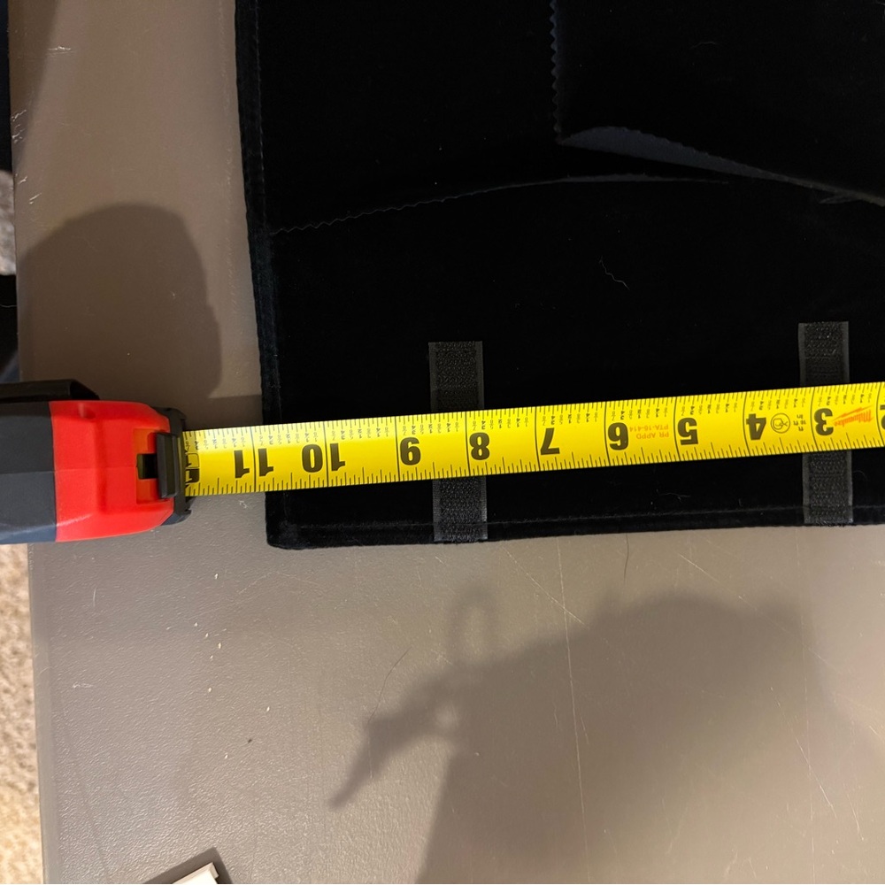Black Jewelry Display Roll - Picture 5 of 5